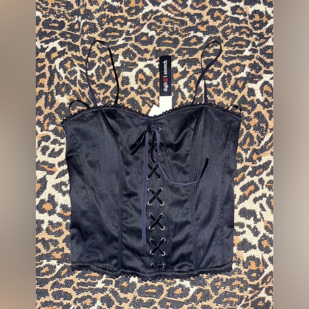 2000s digital clothing Chic Black Lace-Up Camisole